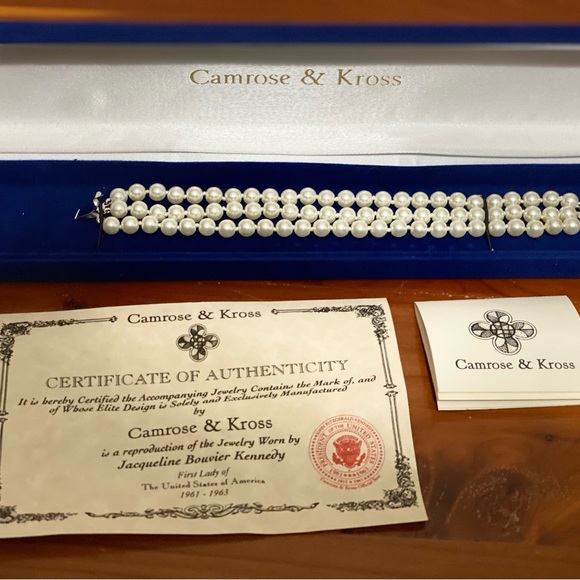 Camrose & Kross Pearl Jacqueline Kennedy Three Strand Bracelet w/ certif… - Picture 2 of 3